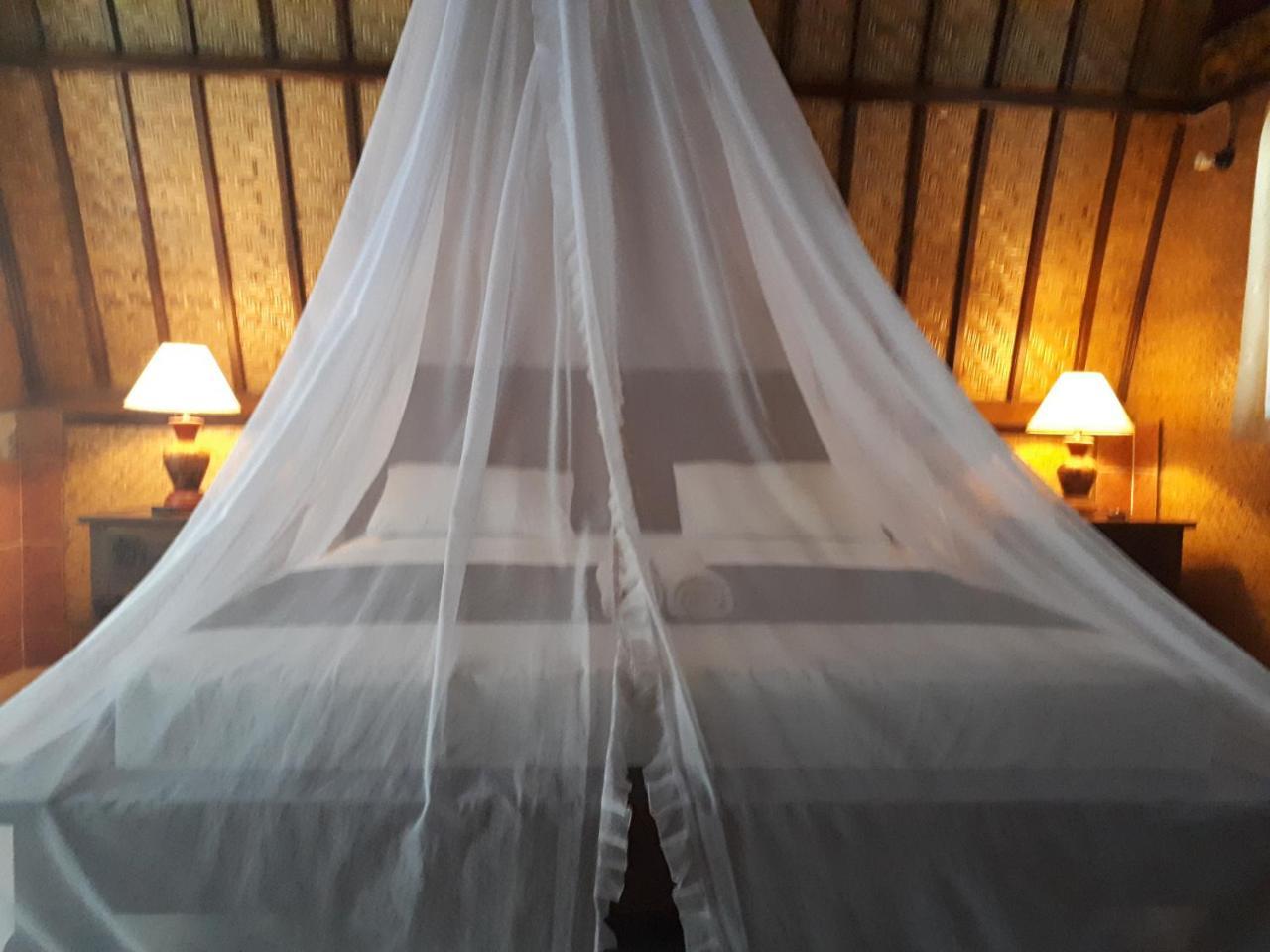 Sandy Beach Bungalows Gili Air Exterior photo